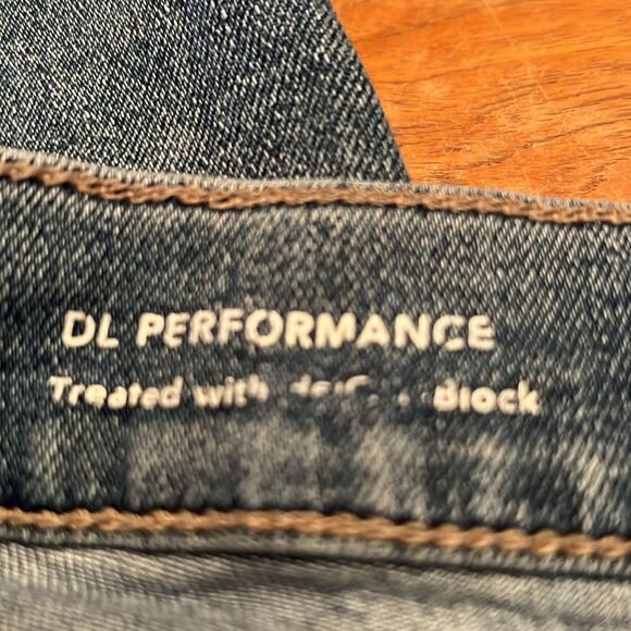 DL1961 Mara straight jeans - Picture 9 of 13